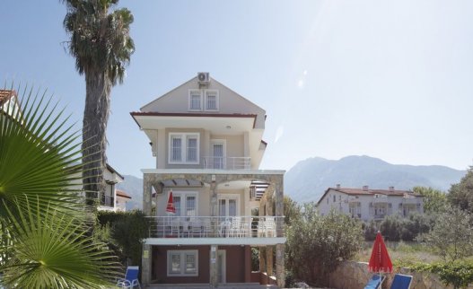 <p>The 5 bedroom Mountain View B Villa near Hisaronu center with privte pool for 10 people.</p>

