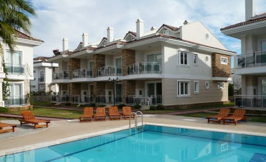 <p>The Blue Green Apartments in Calis Fethiye is high quality complex located in 300 meters from the Calis beach. C1 Blue Green apartment is located on the ground floor and has 3 bedrooms - 1 master bedroom with double bed and two twin beds bedrooms. The C1 apartment is suitable for 7 persons.</p>
