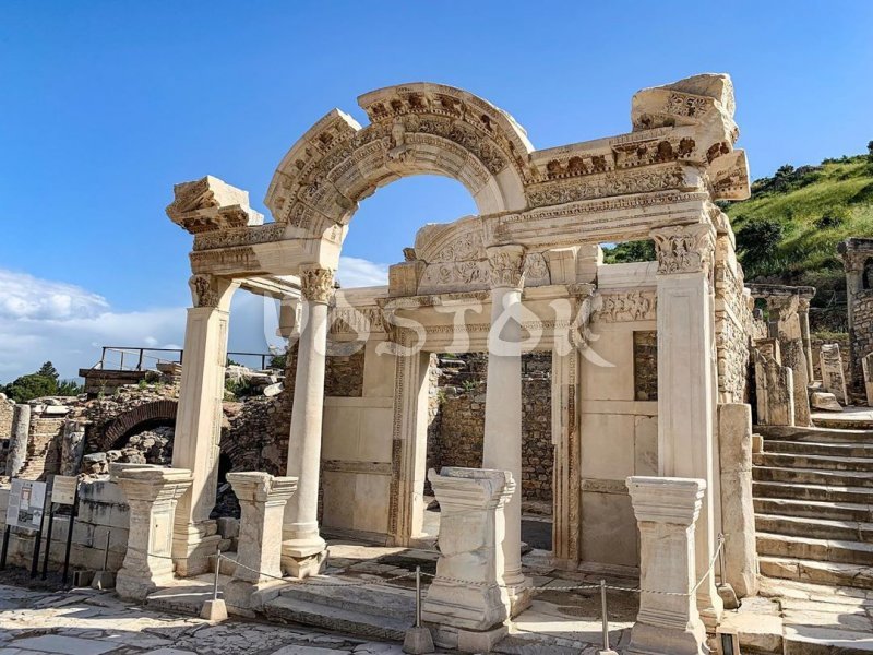 Guided tour from Hisaronu Oludeniz and Fethiye to Ephesus and Pamukkale