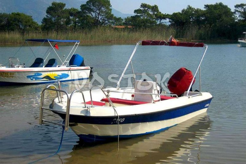 Speed boat is ready to go - Oludeniz SpeedBoat Hire