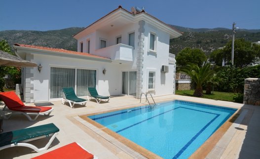 <p>The 3 bedroom Palm Villa with private pool is located in Ovacik Hisaronu Oludeniz with a mountain view. This villa is suitable for 6 people.</p>
