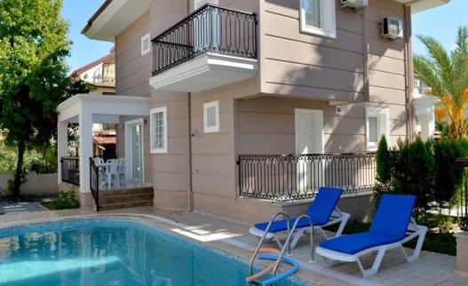 <p>The A2 Talia Villa in Calis Fethiye Turkey is ideal for families, couples and groups of friends enjoying a vacation in a superb location.The villa is located in a quiet street in a neighborhood of both local and expat homes in Calis district. </p>
